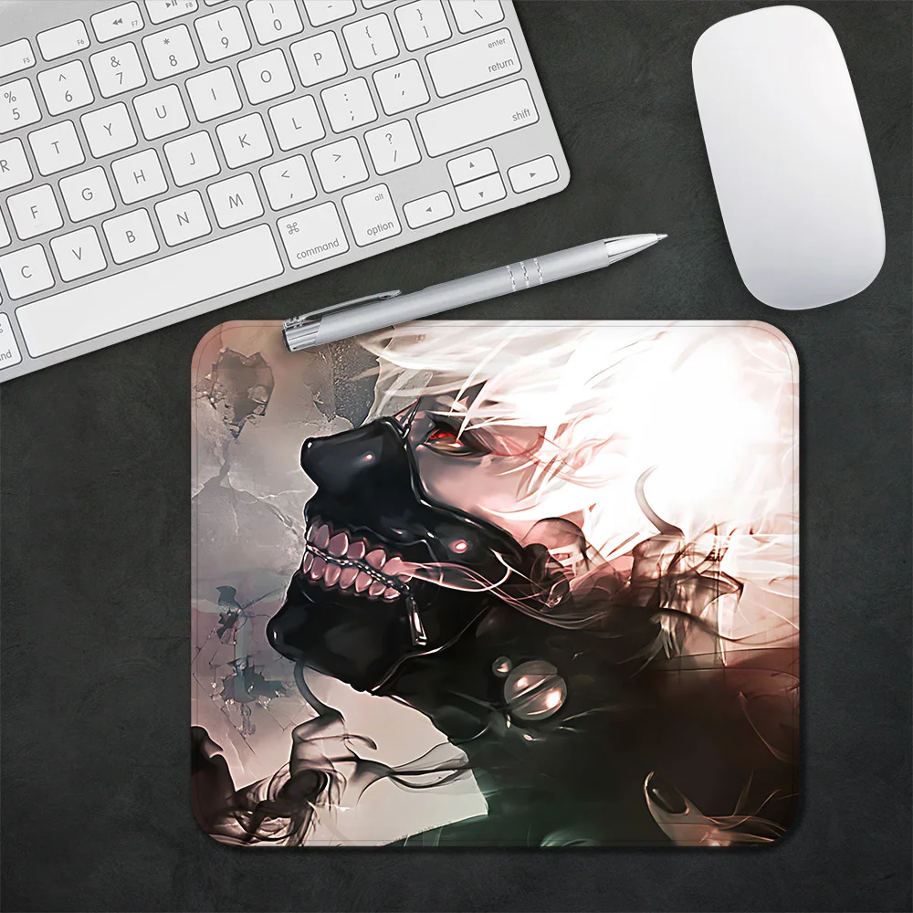 Tokyo Ghoul Kaneki Mask Small Mouse Pad
